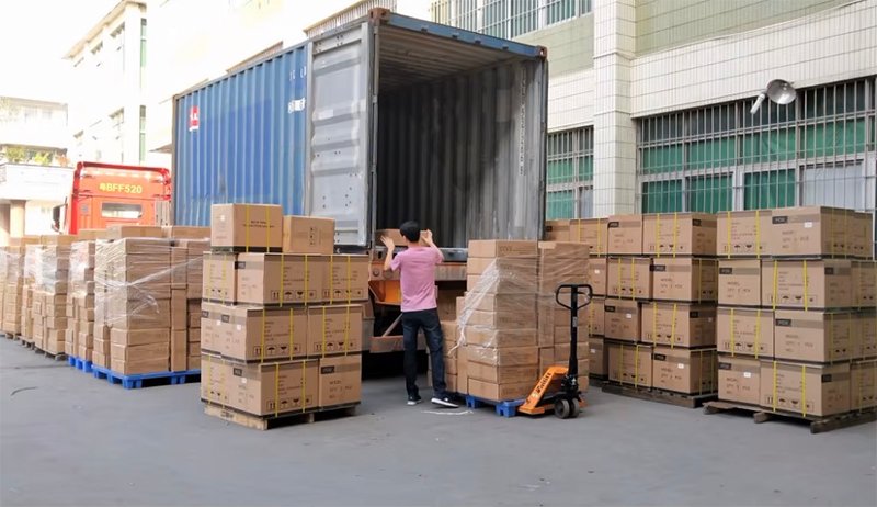 Custom gift box manufacturer China M&Y shipping.jpg